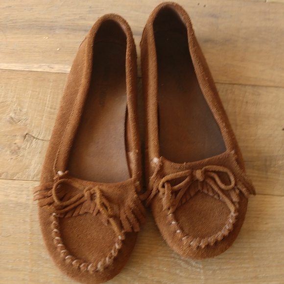 Minnetonka Shoes - Minnetonka Suede Moccasins